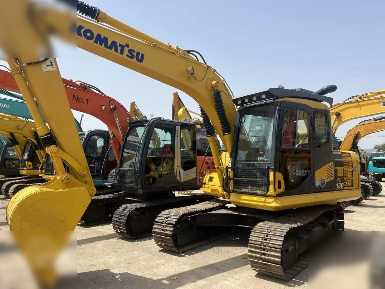 KOMATSU PC130-7 - Crawler excavator: picture 2 KOMATSU PC130-7 - Crawler excavator: picture 2