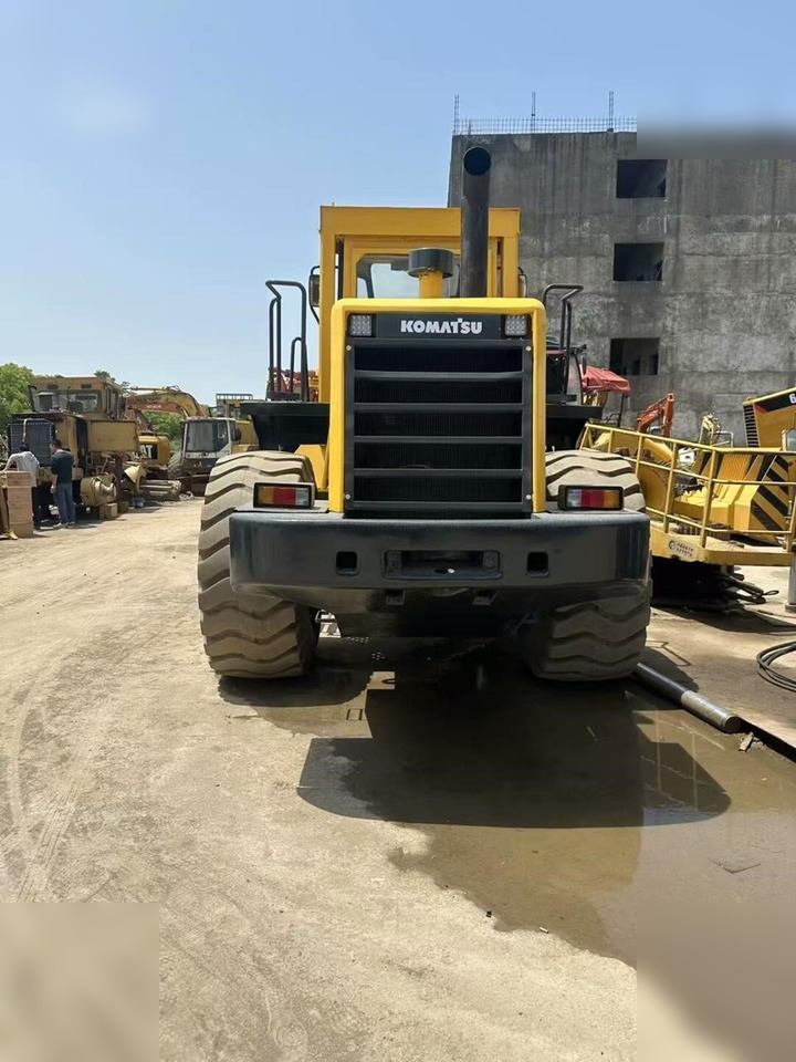 KOMATSU WA470-3 - Wheel loader: picture 4 KOMATSU WA470-3 - Wheel loader: picture 4