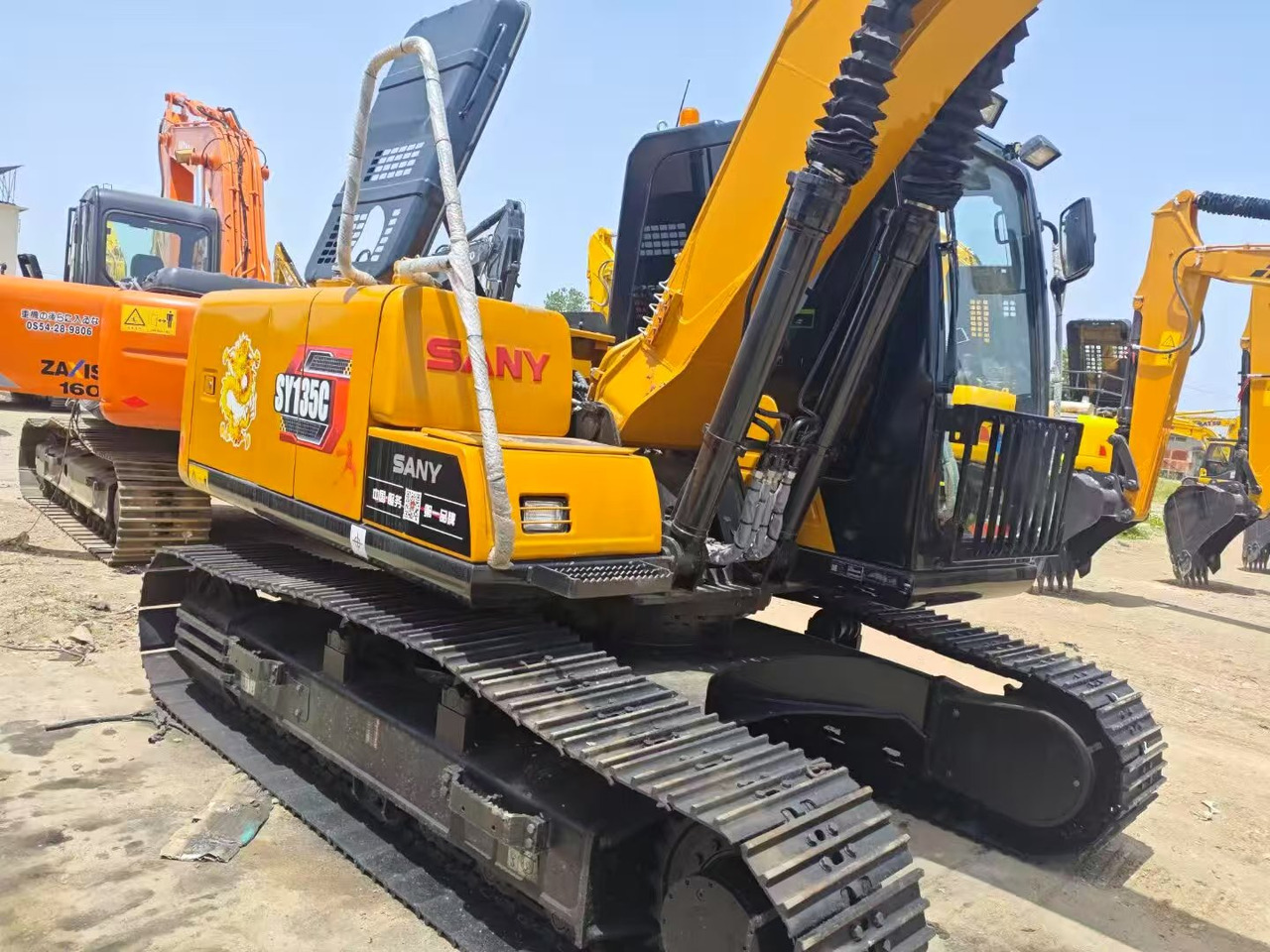 Crawler excavator SANY 135C: picture 6