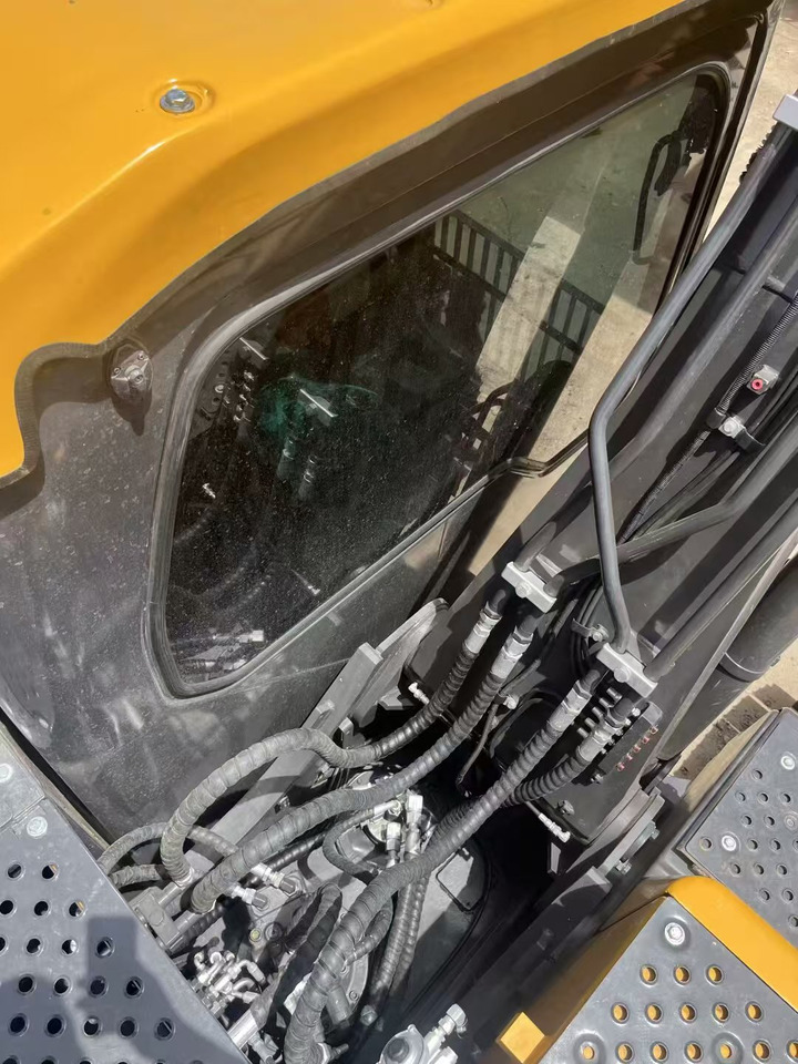 Crawler excavator volvo EC140: picture 16 Crawler excavator volvo EC140: picture 16