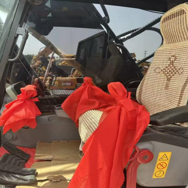 Volvo EC300 on lease volvo EC300: picture 15