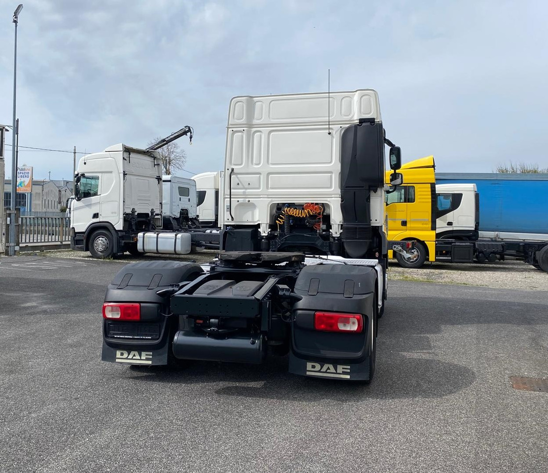 DAF XF 450 - Tractor unit: picture 5 DAF XF 450 - Tractor unit: picture 5