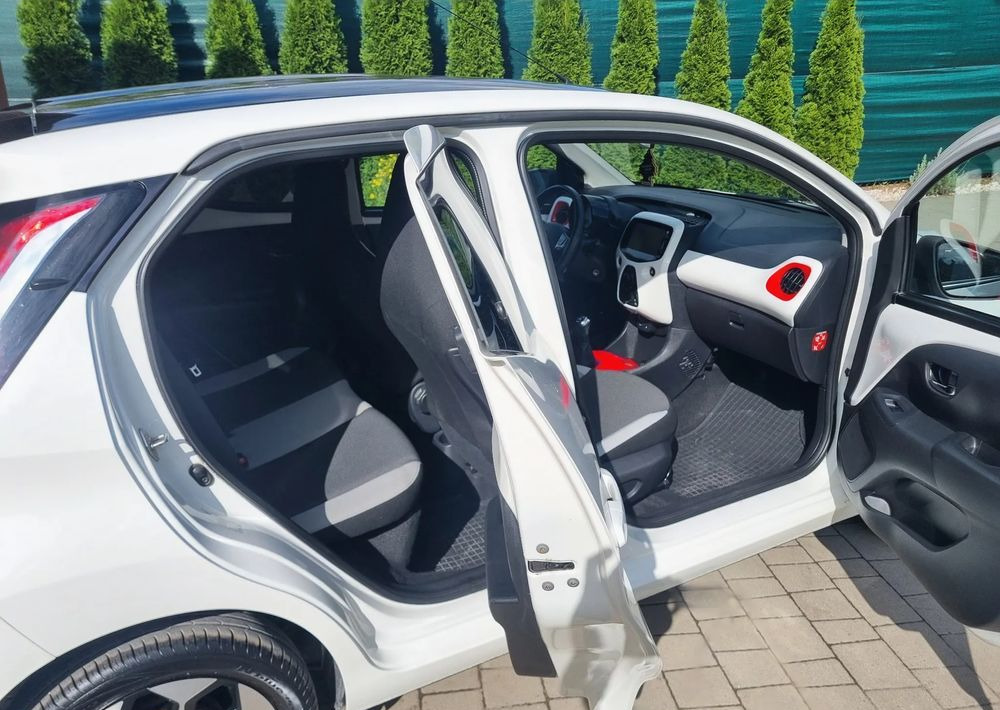 Car Toyota Aygo 1.0 VVT-i Sprint EU6: picture 13
