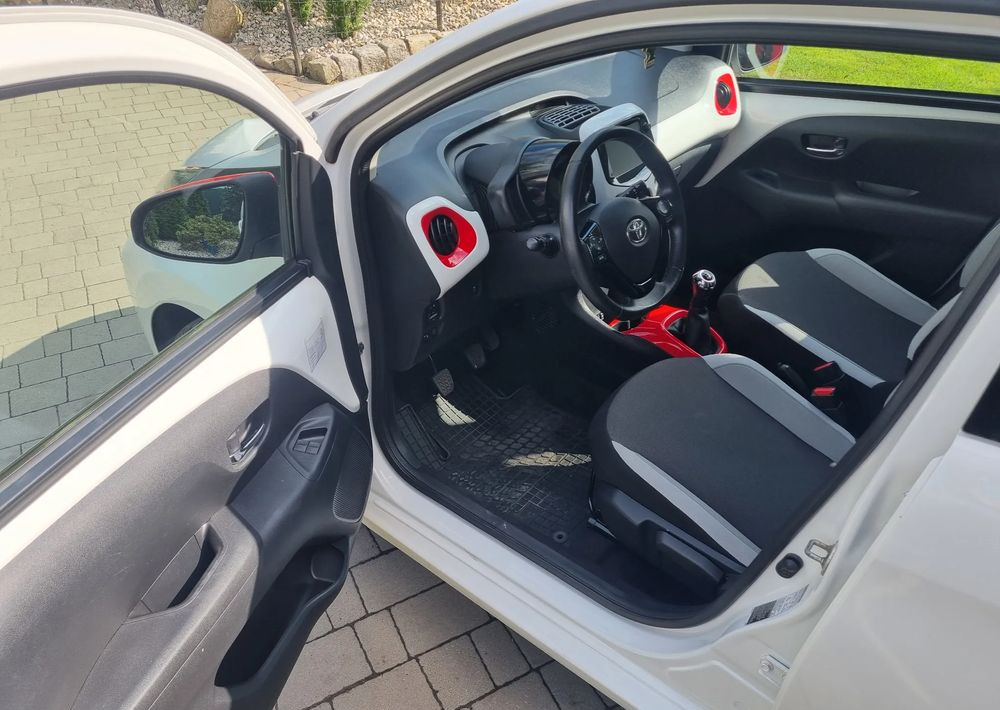 Car Toyota Aygo 1.0 VVT-i Sprint EU6: picture 14