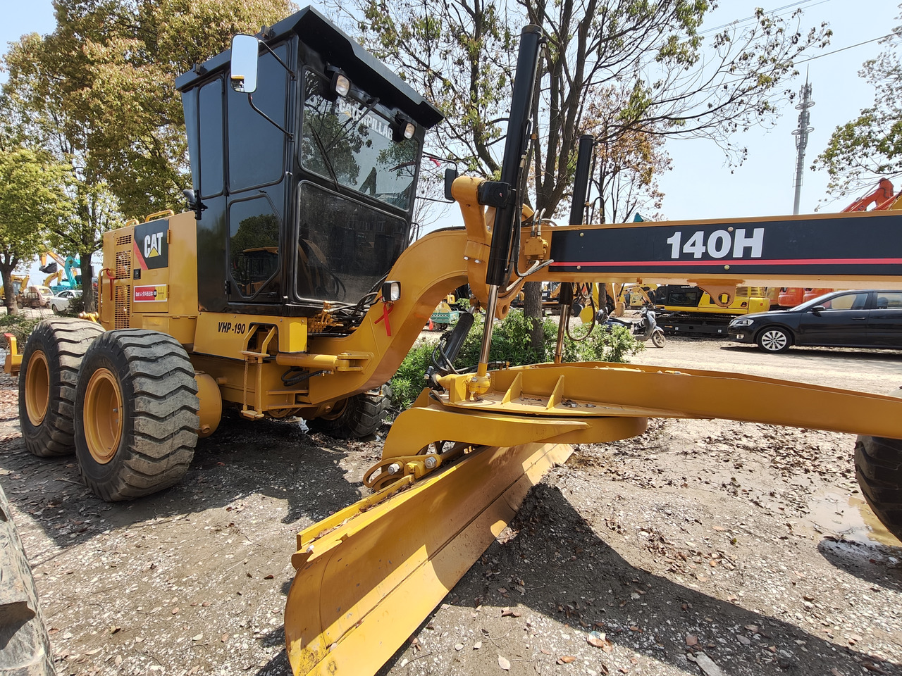 CATERPILLAR 140H construction machine good price in stock - Grader: picture 5 CATERPILLAR 140H construction machine good price in stock - Grader: picture 5
