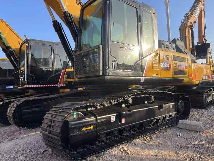 China Famous Brand Used Sany 23ton Excavator Used Sany SY235C Hydraulic Excavator 90% New with Excellent Performance for Sale - Crawler excavator: picture 3 China Famous Brand Used Sany 23ton Excavator Used Sany SY235C Hydraulic Excavator 90% New with Excellent Performance for Sale - Crawler excavator: picture 3