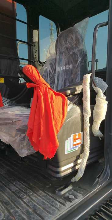 HITACHI ZX130 , Original Japan Surplus Hitachi ZX130 for Sale on lease HITACHI ZX130 , Original Japan Surplus Hitachi ZX130 for Sale: picture 6