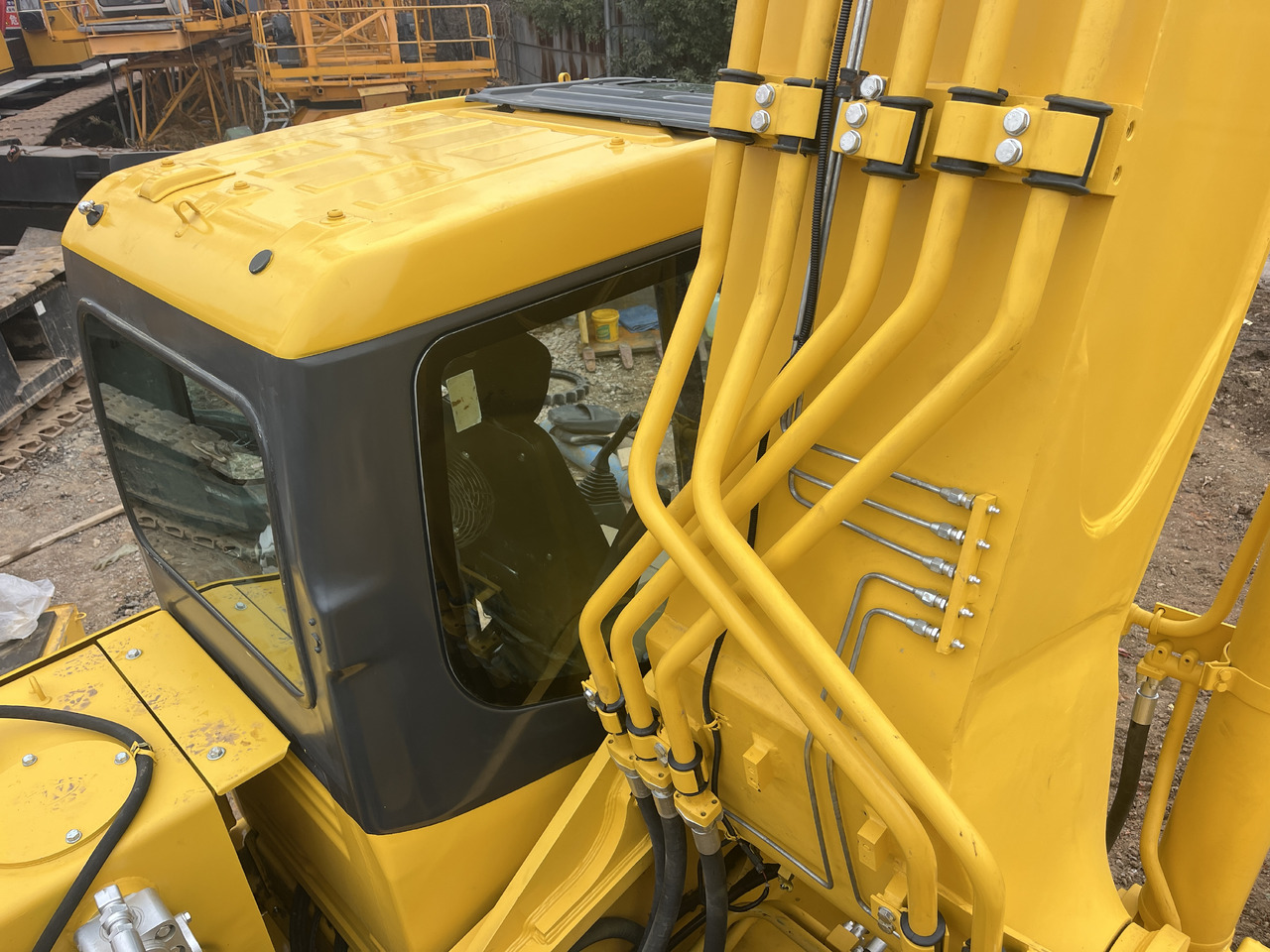 KOMATSU Crawler excavator Second-hand Excavator Komatsu PC 450-7for Sale-------Good Condition - Crawler excavator: picture 1 KOMATSU Crawler excavator Second-hand Excavator Komatsu PC 450-7for Sale-------Good Condition - Crawler excavator: picture 1
