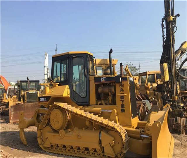 Bulldozer Low Price Cat D6m Original Made Dozer , Used Bulldozer Cat D6 D6m D6h D6g D6k , Original Bulldozer [ Copy ]: picture 6