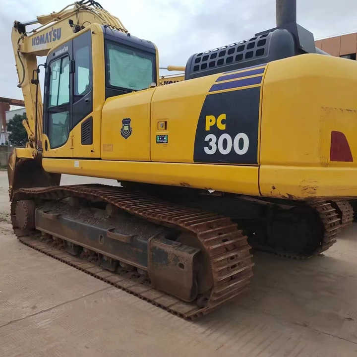 Used Good Quality Japan Original PC300-8 in Good Condition PC300-8 Komatsu - Crawler excavator: picture 1 Used Good Quality Japan Original PC300-8 in Good Condition PC300-8 Komatsu - Crawler excavator: picture 1