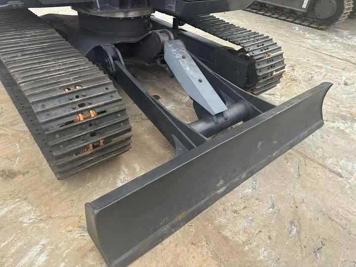 Used Hitachi Excavator ZX70 7ton Japan Import Second Hand Small Crawler ZX70 Excavator for Sale - Crawler excavator: picture 5 Used Hitachi Excavator ZX70 7ton Japan Import Second Hand Small Crawler ZX70 Excavator for Sale - Crawler excavator: picture 5