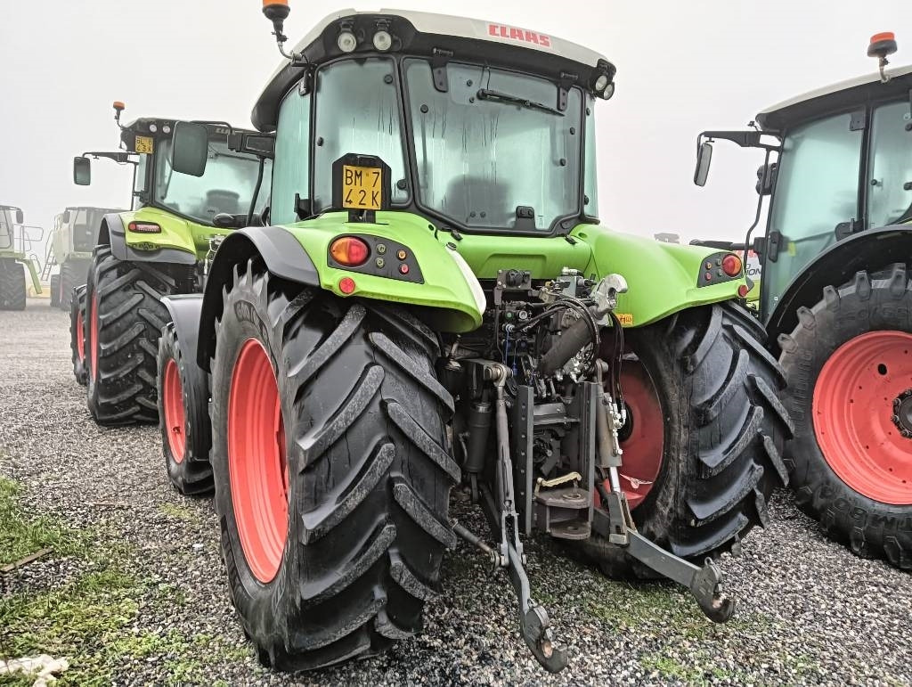 Claas Arion 440 - Farm tractor: picture 5 Claas Arion 440 - Farm tractor: picture 5