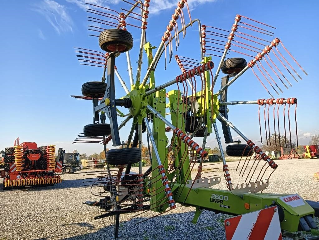 Claas LINER 2600 TREND - Tedder/ Rake: picture 2 Claas LINER 2600 TREND - Tedder/ Rake: picture 2