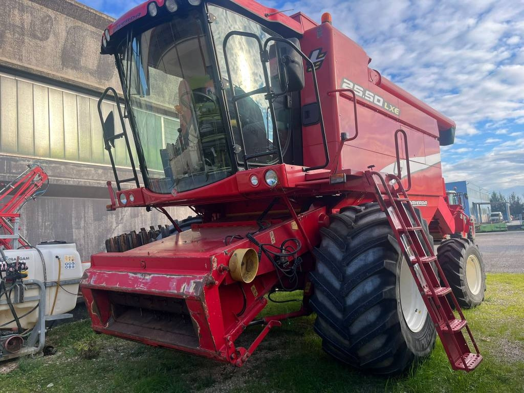 Laverda 25.50 - Combine harvester: picture 1 Laverda 25.50 - Combine harvester: picture 1