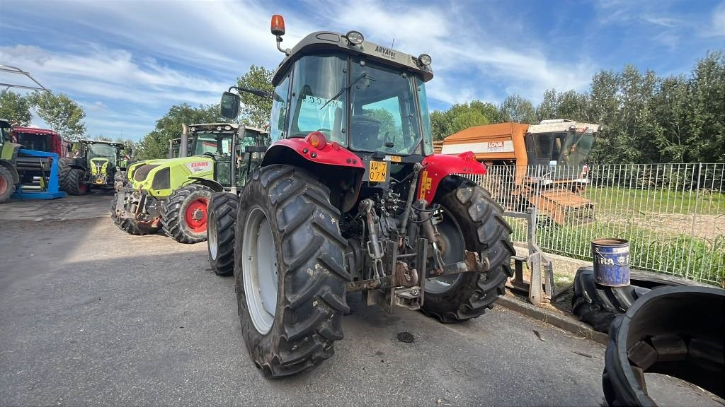 Massey Ferguson 5470 - Farm tractor: picture 4 Massey Ferguson 5470 - Farm tractor: picture 4