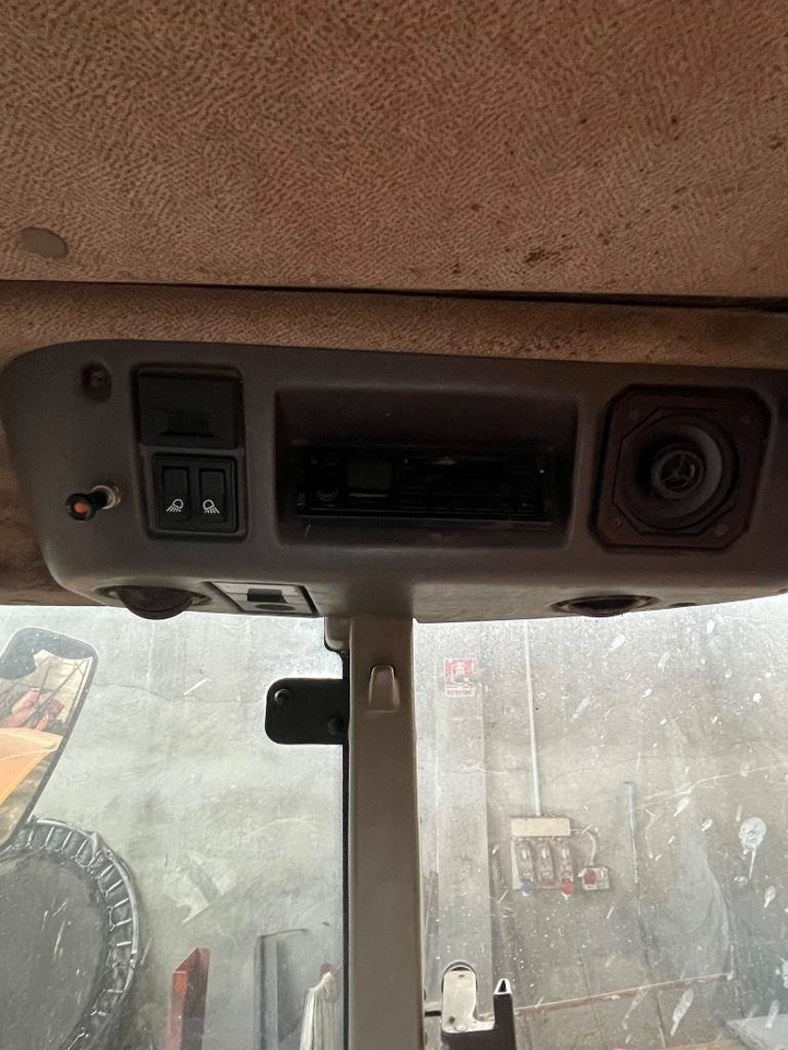 Farm tractor Renault Ares 640 RZ: picture 9