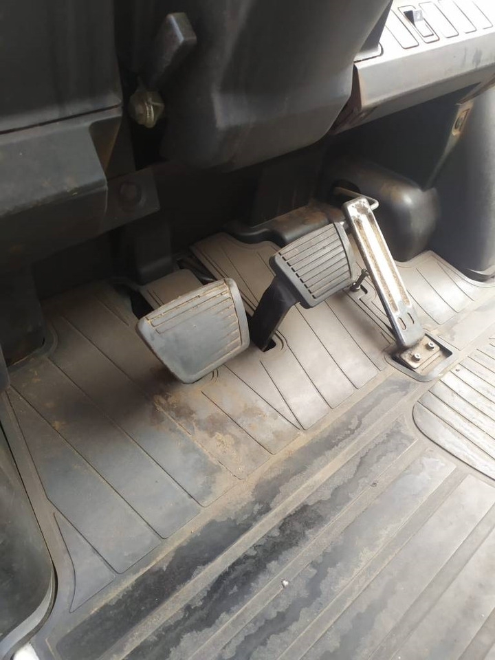 UniCarriers D1F4A40Q - Diesel forklift: picture 5 UniCarriers D1F4A40Q - Diesel forklift: picture 5