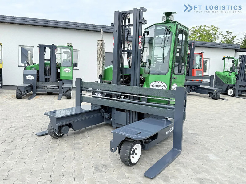 Combilift C3000 / DIESEL / DUPLEX - 4000MM / WIDE FORK POSITIONER 2700MM / FULL HEATED CABIN / ONLY 6905H / CONDITION - LIKE NEW! C3000 / - 4-way reach truck: picture 3 Combilift C3000 / DIESEL / DUPLEX - 4000MM / WIDE FORK POSITIONER 2700MM / FULL HEATED CABIN / ONLY 6905H / CONDITION - LIKE NEW! C3000 / - 4-way reach truck: picture 3