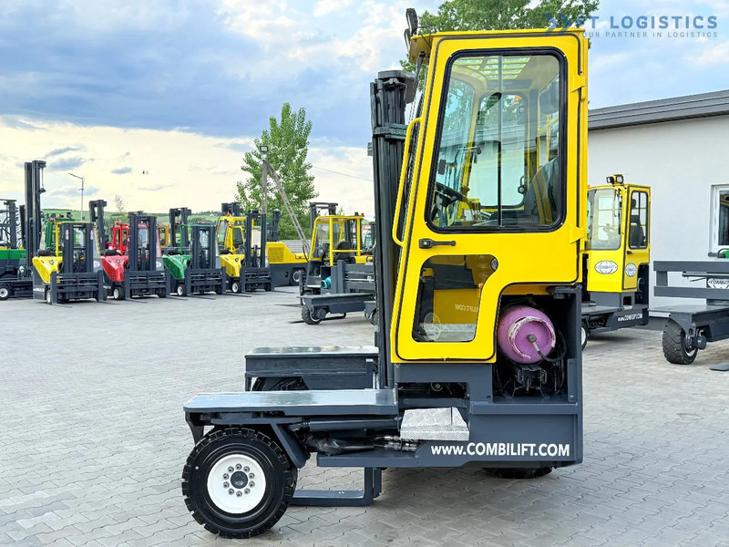 Combilift COMBILIFT C3000XL LARGE CABIN – DUPLEX 3200mm – Year 2015 – LPG – FREE LIFT – SIDESHIFT – CONDITION 5/5 COMBILIFT C3000XL LARGE - 4-way reach truck: picture 2 Combilift COMBILIFT C3000XL LARGE CABIN – DUPLEX 3200mm – Year 2015 – LPG – FREE LIFT – SIDESHIFT – CONDITION 5/5 COMBILIFT C3000XL LARGE - 4-way reach truck: picture 2