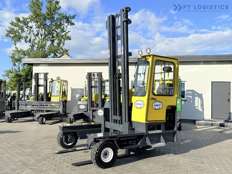 Combilift Combilift FOUR-WAY MULTIDIRECTIONAL FORKLIFT C5000XL / GAS / DUPLEX 6000MM / ONLY 3479 HOURS / SIDE SHIFT / FULL CABIN / PERFECT - 4-way reach truck: picture 2 Combilift Combilift FOUR-WAY MULTIDIRECTIONAL FORKLIFT C5000XL / GAS / DUPLEX 6000MM / ONLY 3479 HOURS / SIDE SHIFT / FULL CABIN / PERFECT - 4-way reach truck: picture 2