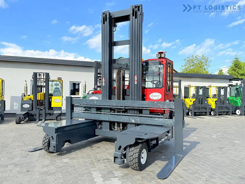 Combilift Combilift Wózki 4-kierunkowe C8000 / GAS / TRIPLEX 8300 / WIDE FORK POSITIRONER / FREE-LIFT / A comprehensive range of four-way - 4-way reach truck: picture 3 Combilift Combilift Wózki 4-kierunkowe C8000 / GAS / TRIPLEX 8300 / WIDE FORK POSITIRONER / FREE-LIFT / A comprehensive range of four-way - 4-way reach truck: picture 3
