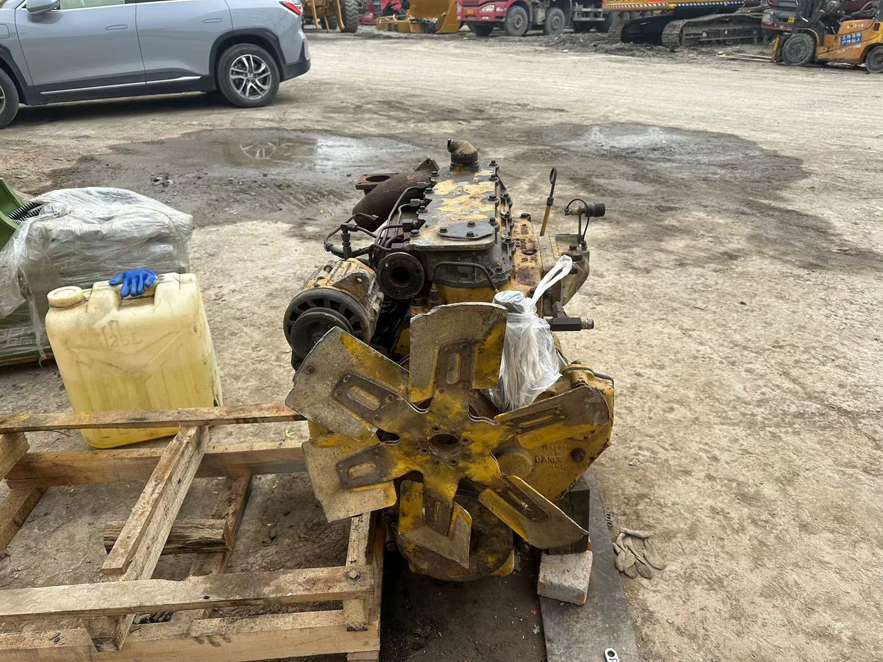 CATERPILLAR 3204 - Engine for Excavator: picture 4 CATERPILLAR 3204 - Engine for Excavator: picture 4