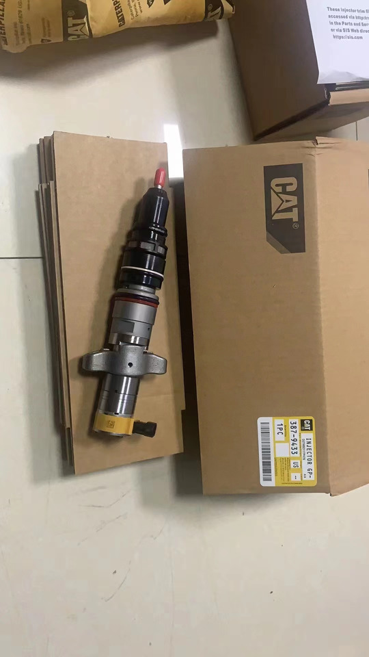 CATERPILLAR 387-9433 - Injector for Excavator: picture 2 CATERPILLAR 387-9433 - Injector for Excavator: picture 2