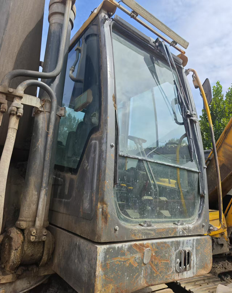 Excavator cab High-quality excavator cab, Liugong 906 907 908C/D/E - Cab for Excavator: picture 3 Excavator cab High-quality excavator cab, Liugong 906 907 908C/D/E - Cab for Excavator: picture 3