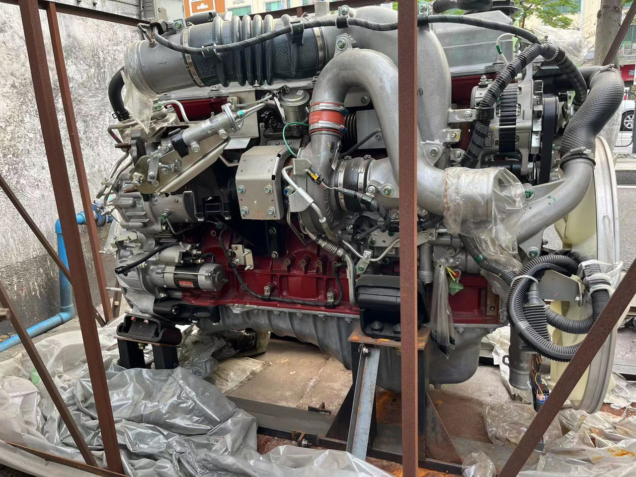 HINO E13C - Engine for Excavator: picture 1 HINO E13C - Engine for Excavator: picture 1