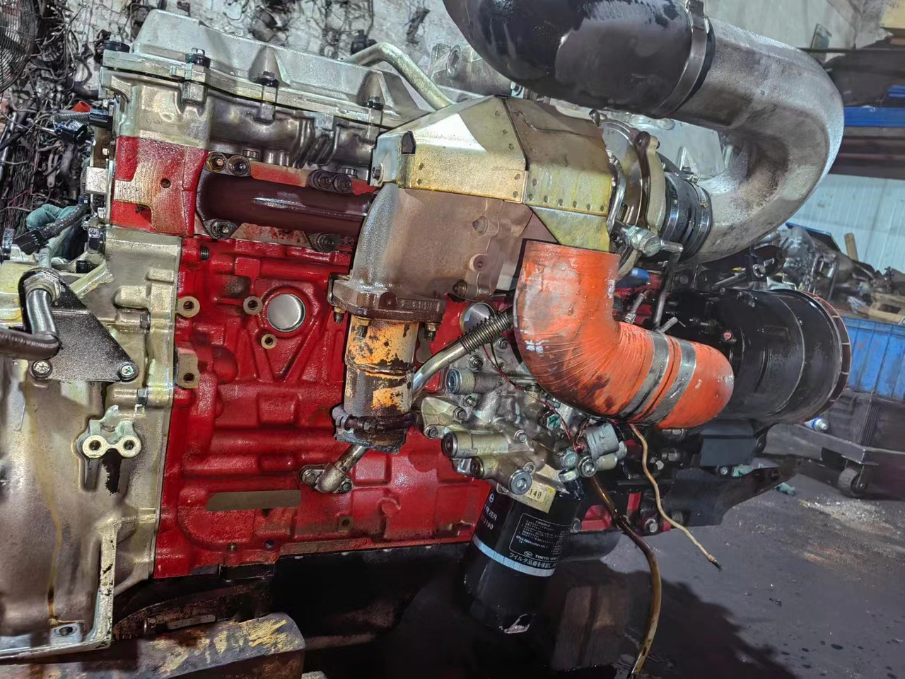 HINO J08E - Engine for Excavator: picture 2 HINO J08E - Engine for Excavator: picture 2