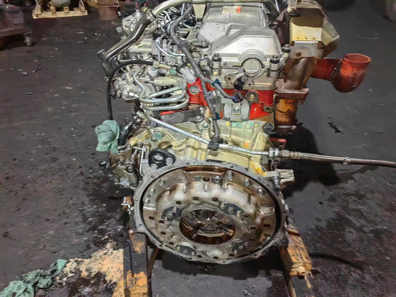 HINO J08E - Engine for Excavator: picture 3 HINO J08E - Engine for Excavator: picture 3