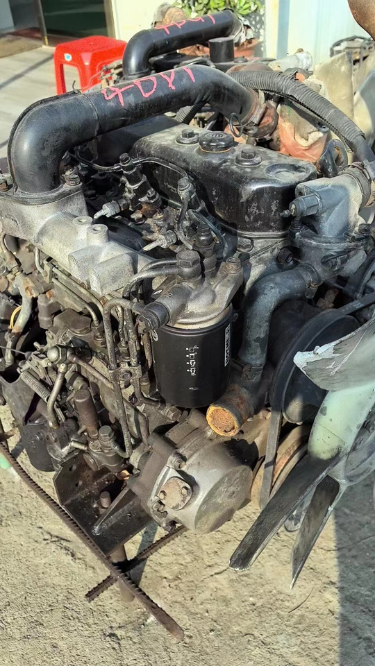 ISUZU 4BG1 - Engine for Excavator: picture 2 ISUZU 4BG1 - Engine for Excavator: picture 2