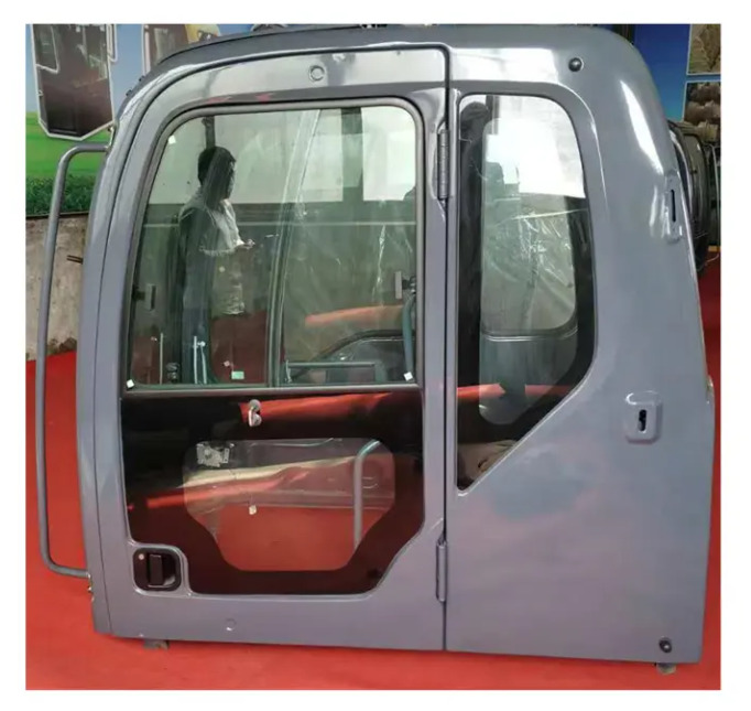 KOBELCO SK350-8 - Cab for Excavator: picture 3 KOBELCO SK350-8 - Cab for Excavator: picture 3