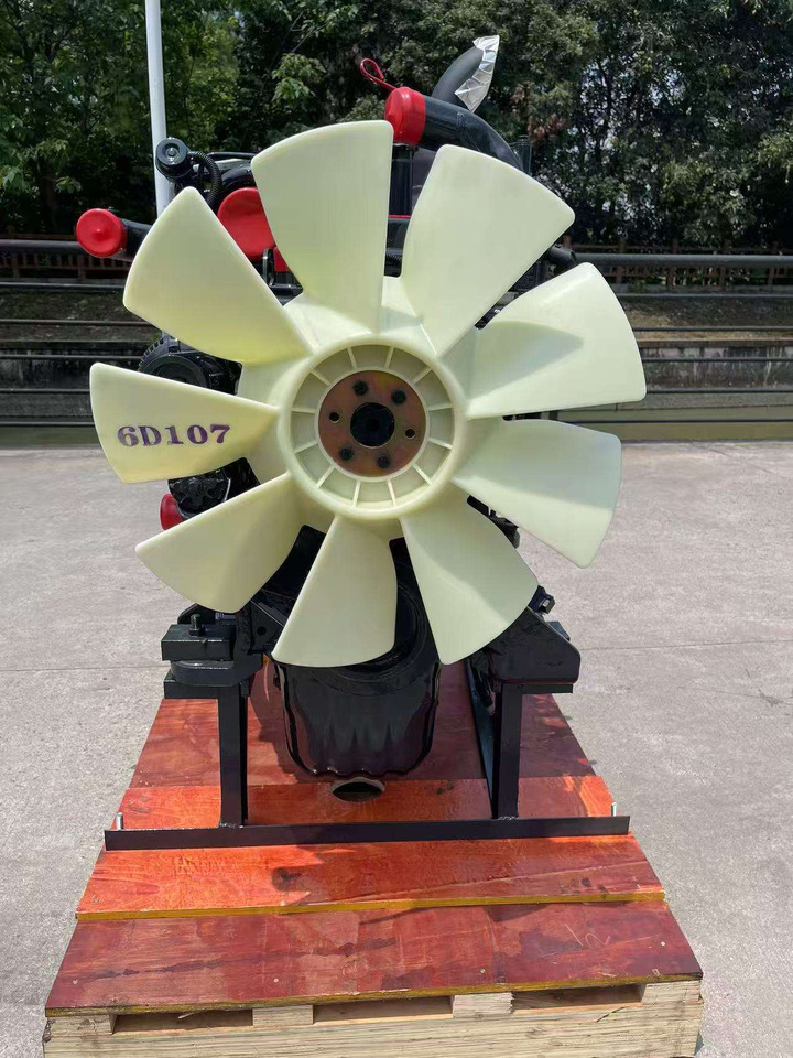 KOMATSU 6D107E-1 - Engine for Excavator: picture 3 KOMATSU 6D107E-1 - Engine for Excavator: picture 3