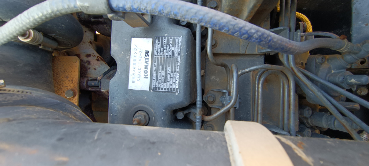KOMATSU SAA6D114E - Engine for Excavator: picture 1 KOMATSU SAA6D114E - Engine for Excavator: picture 1