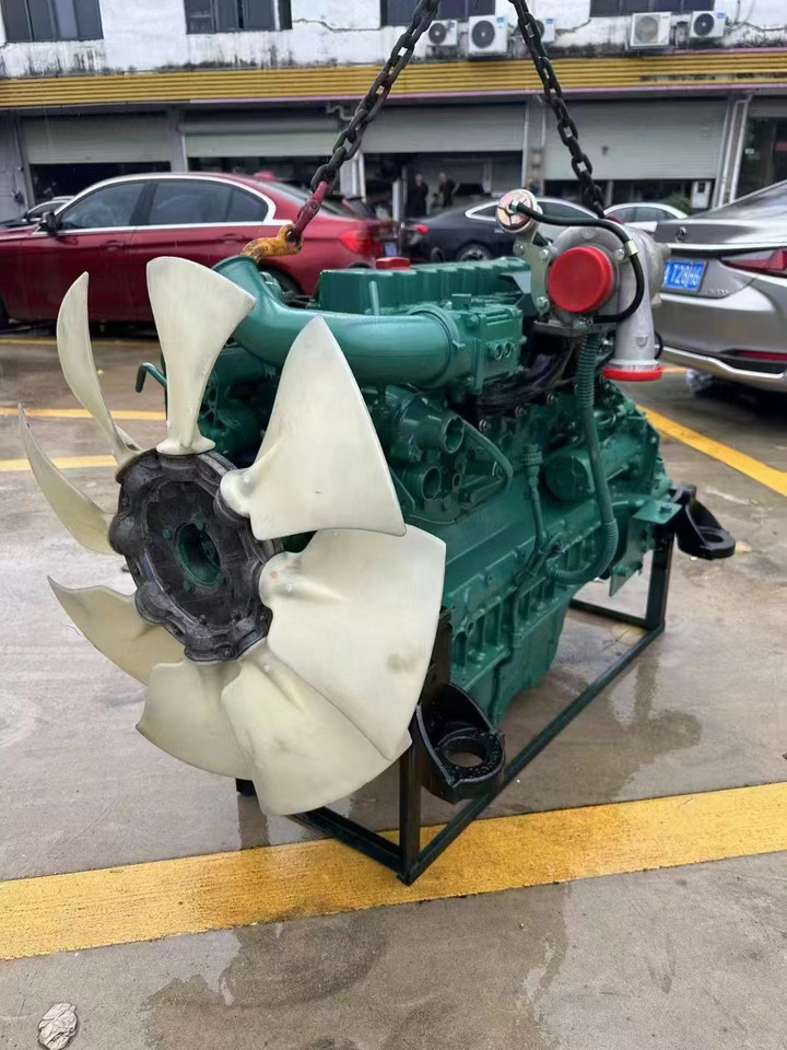 VOLVO D6E - Engine for Excavator: picture 1 VOLVO D6E - Engine for Excavator: picture 1