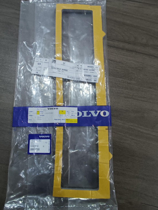 VOLVO VOE15009280 - Air filter for Excavator: picture 1 VOLVO VOE15009280 - Air filter for Excavator: picture 1