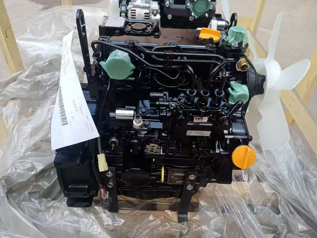YANMAR 3TNV70 - Engine for Excavator: picture 4 YANMAR 3TNV70 - Engine for Excavator: picture 4