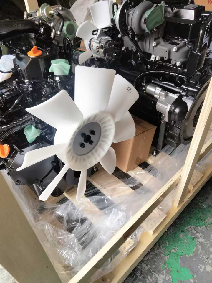 YANMAR 4TNV98T - Engine for Excavator: picture 1 YANMAR 4TNV98T - Engine for Excavator: picture 1