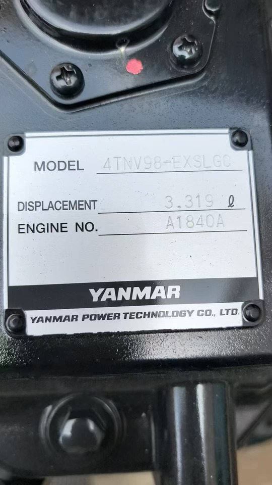 YANMAR Cheap price 4TNV98 - Engine for Excavator: picture 4 YANMAR Cheap price 4TNV98 - Engine for Excavator: picture 4