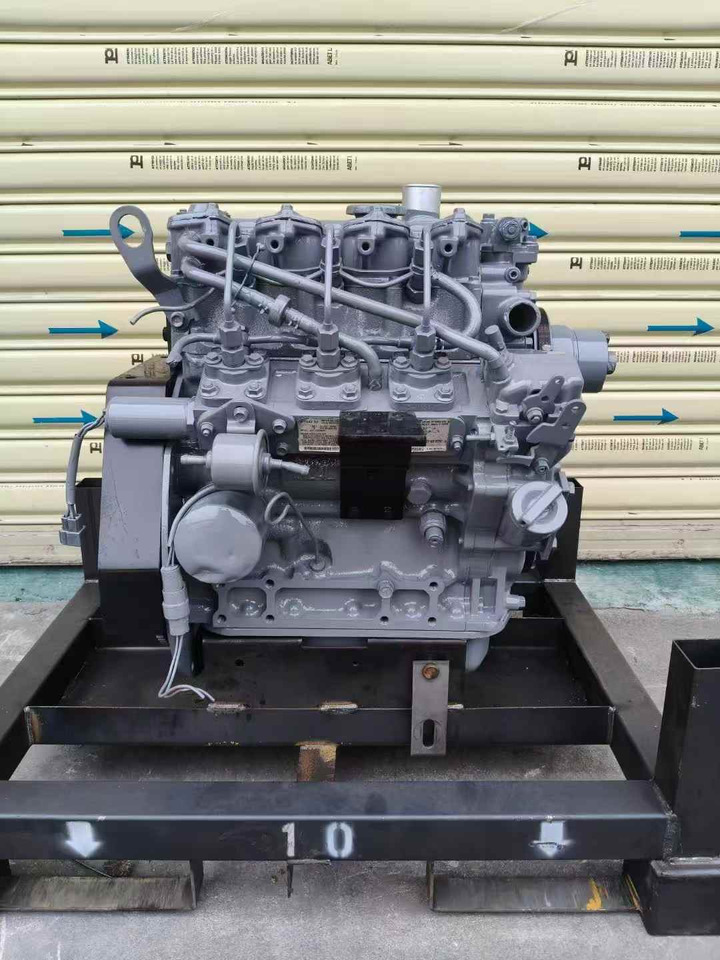Isuzu 3LB1 - Engine for Excavator: picture 1 Isuzu 3LB1 - Engine for Excavator: picture 1