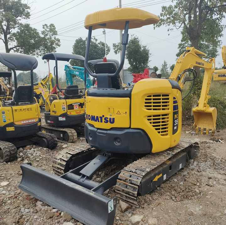 Best Quality Komatsu PC35-2 Used Mini Excavator Earth-moving Machinery in Good Condition - Crawler excavator: picture 1 Best Quality Komatsu PC35-2 Used Mini Excavator Earth-moving Machinery in Good Condition - Crawler excavator: picture 1