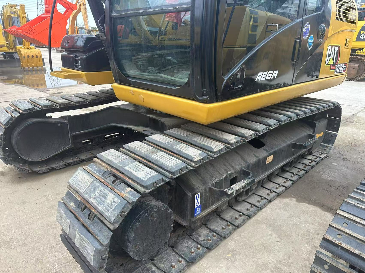 CATERPILLAR 312D2 - Crawler excavator: picture 3 CATERPILLAR 312D2 - Crawler excavator: picture 3