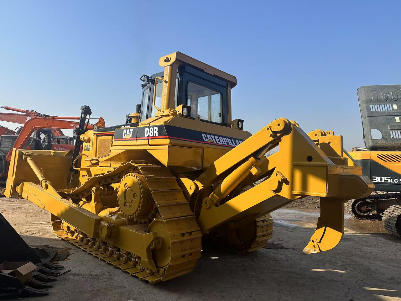 CATERPILLAR Used Bulldozer D8R Hotsale D6R D7G - Bulldozer: picture 2 CATERPILLAR Used Bulldozer D8R Hotsale D6R D7G - Bulldozer: picture 2