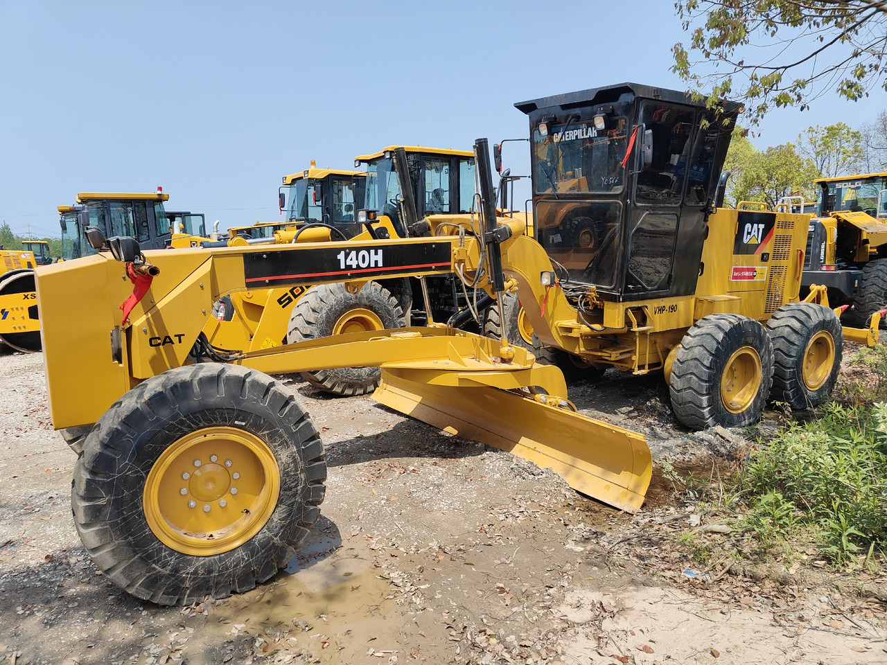 CATERPILLAR high quality hotsale GRADER CAT140H - Construction machinery: picture 1 CATERPILLAR high quality hotsale GRADER CAT140H - Construction machinery: picture 1