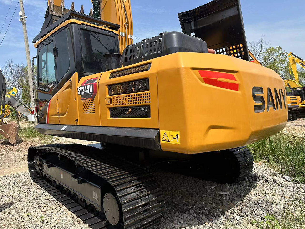 Used Excavator Good Condition 25ton Crawler Sany SY245H - Construction machinery: picture 2 Used Excavator Good Condition 25ton Crawler Sany SY245H - Construction machinery: picture 2