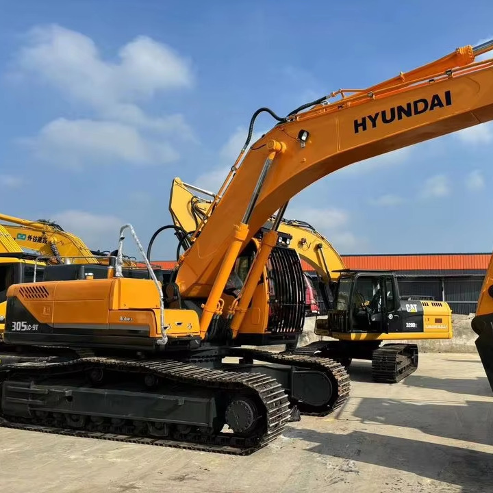 Excellent Condition Korea Brand Hyundai 305-9 30tondCrawler Digger for Sale Used hyundai 150-9 220-9 225-9 305-9 Excavator - Excavator: picture 1 Excellent Condition Korea Brand Hyundai 305-9 30tondCrawler Digger for Sale Used hyundai 150-9 220-9 225-9 305-9 Excavator - Excavator: picture 1