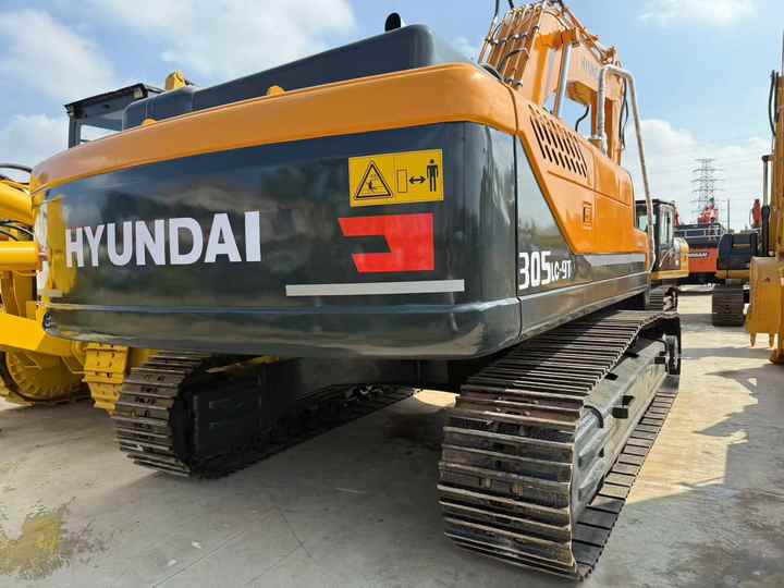 Excellent Condition Korea Brand Hyundai 305-9 30tondCrawler Digger for Sale Used hyundai 150-9 220-9 225-9 305-9 Excavator - Excavator: picture 3 Excellent Condition Korea Brand Hyundai 305-9 30tondCrawler Digger for Sale Used hyundai 150-9 220-9 225-9 305-9 Excavator - Excavator: picture 3