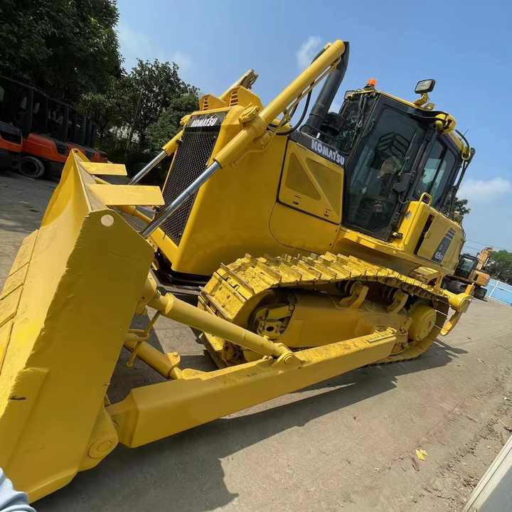 Komatsu D65EX High Efficiency Bulldozer komatsu Engine 180HP Crawler Bulldozer China - Bulldozer: picture 4 Komatsu D65EX High Efficiency Bulldozer komatsu Engine 180HP Crawler Bulldozer China - Bulldozer: picture 4