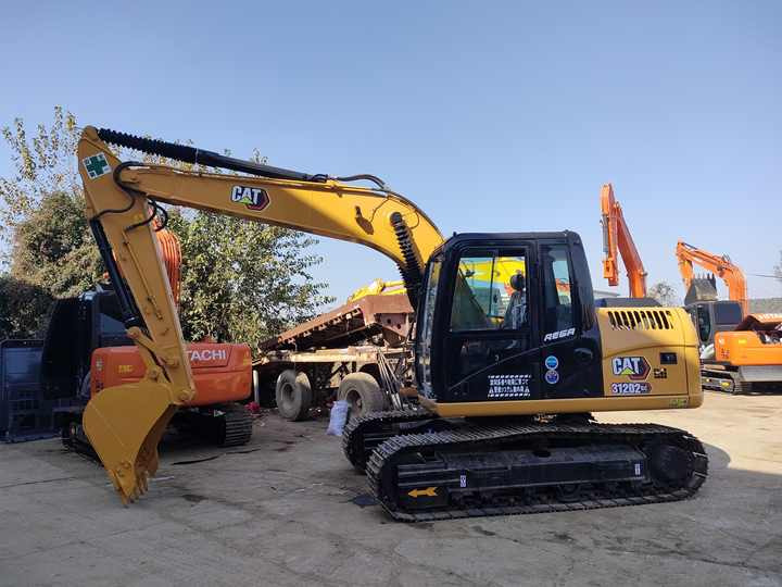 Used Caterpillar Cat312D2GC Excavator Original Japan Heavy Machinery Caterpillar for Sale - Crawler excavator: picture 2 Used Caterpillar Cat312D2GC Excavator Original Japan Heavy Machinery Caterpillar for Sale - Crawler excavator: picture 2